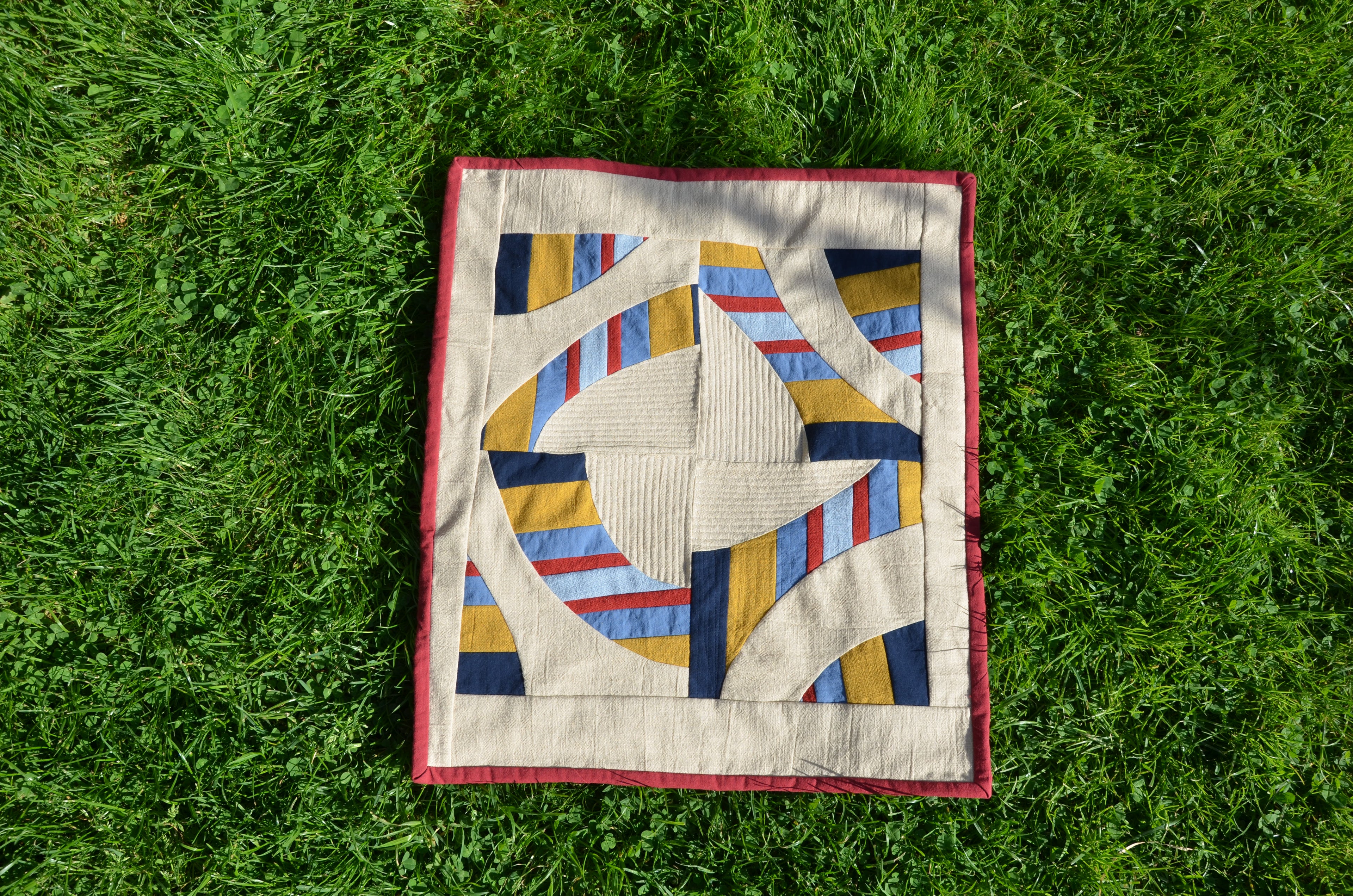 Stripes in Curves | Art Quilt